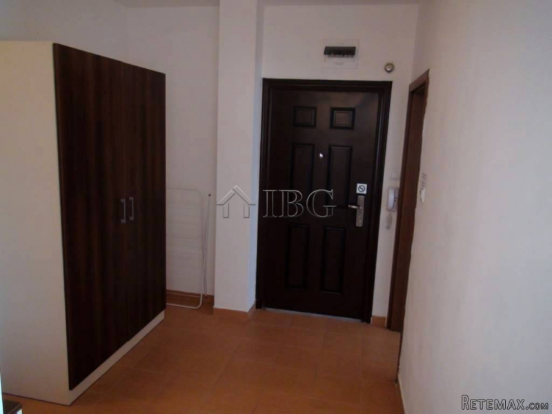Furnished 1-bedroom apartment with POOL.. - 2