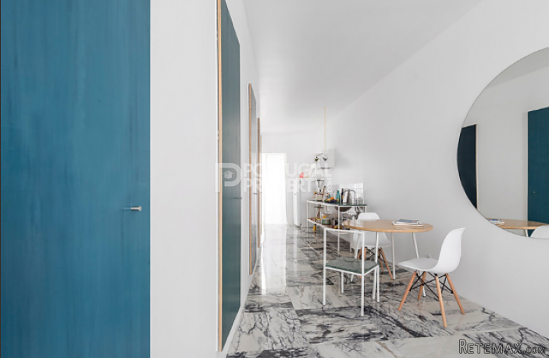 Beautifully Designed Apartment In..
