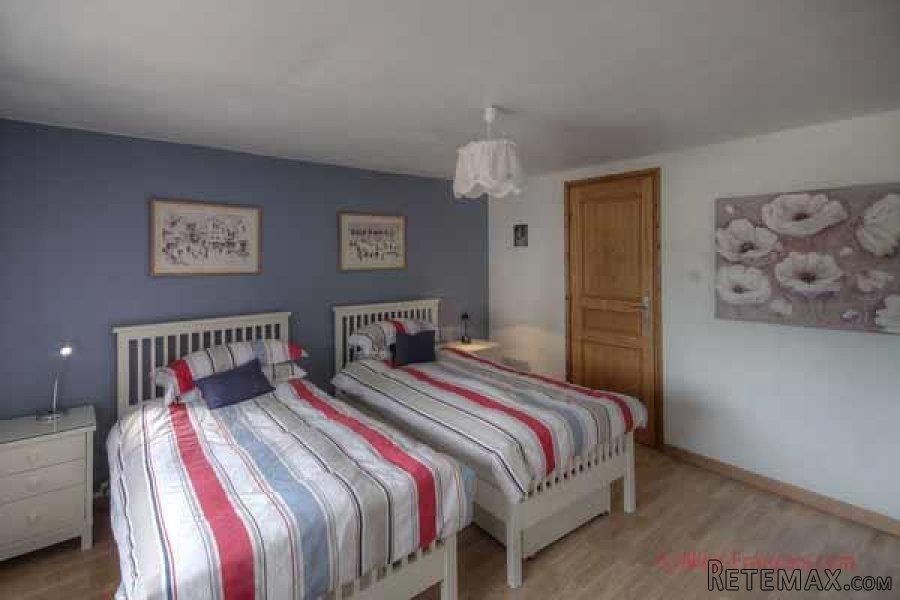 Moncoutant (79) - Beautiful light filled house 4bed/3bath with.. - 10