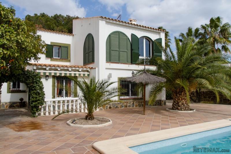 5 Bedrooms - Villa - Alicante - For Sale - 2