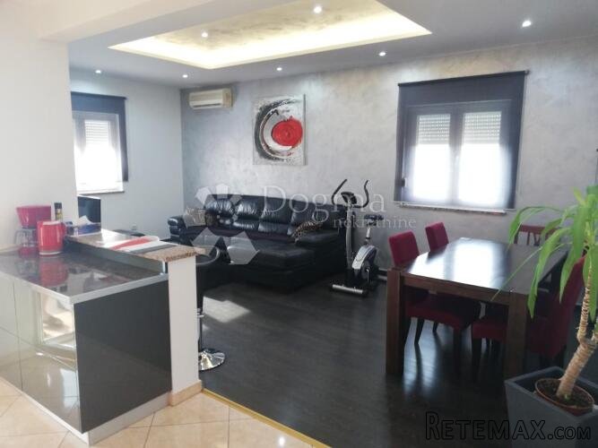 UMAG MODERNO OPREMLJEN TROSOBNI STAN - 3