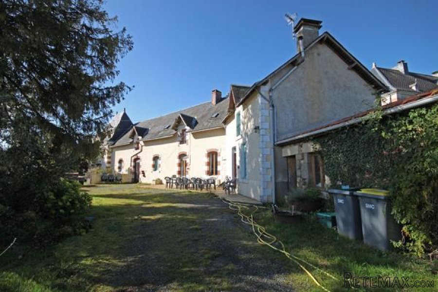 Vernoux-en-Gatine (79) - Historic coach house converted to a.. - 3