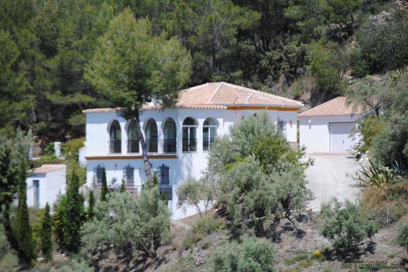 Villa for Sale in Competa, Competa..