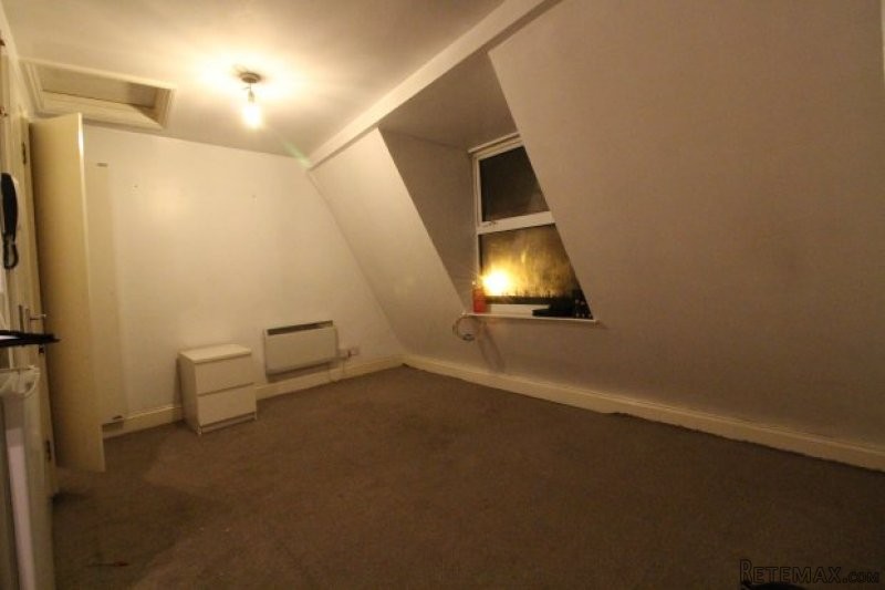 1 bedroom, Flat house for sale - 2