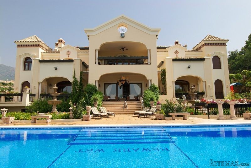 9 Bedrooms - Villas - Malaga - For Sale
