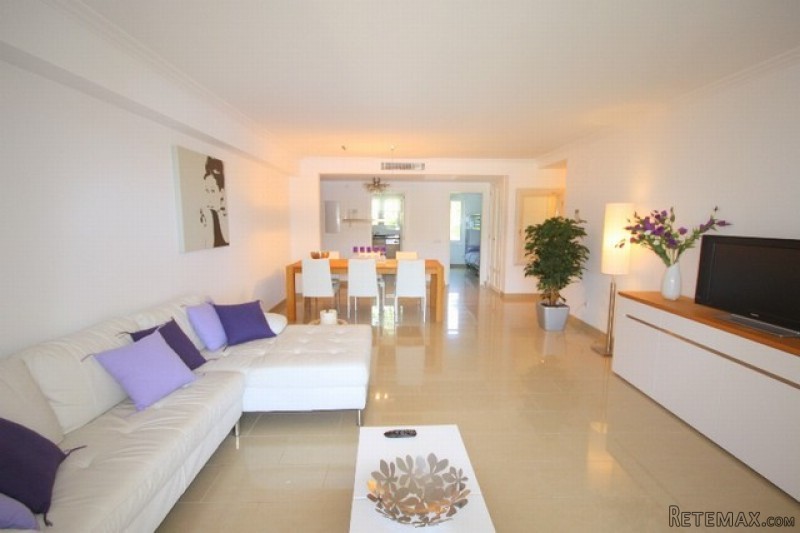 Las Adelfas 3 Bed Apartment for Sale.. - 2