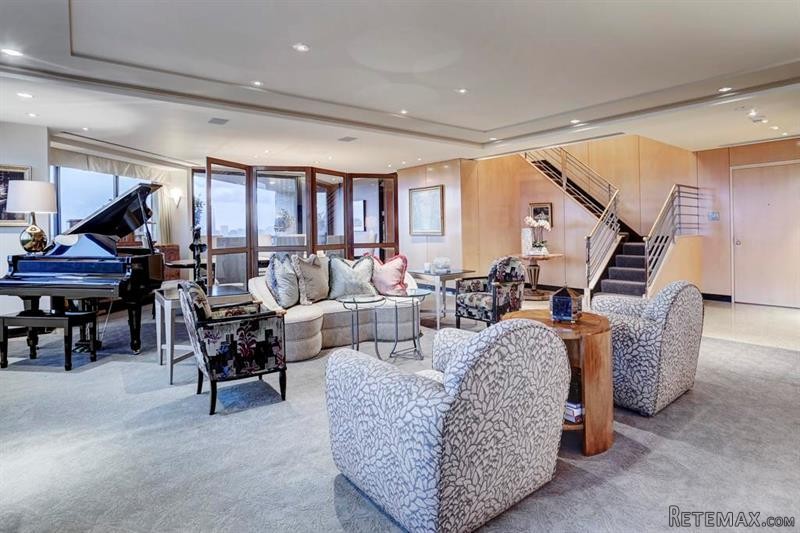 3 bedroom Flat For Sale: 101 Westcott.. - 2