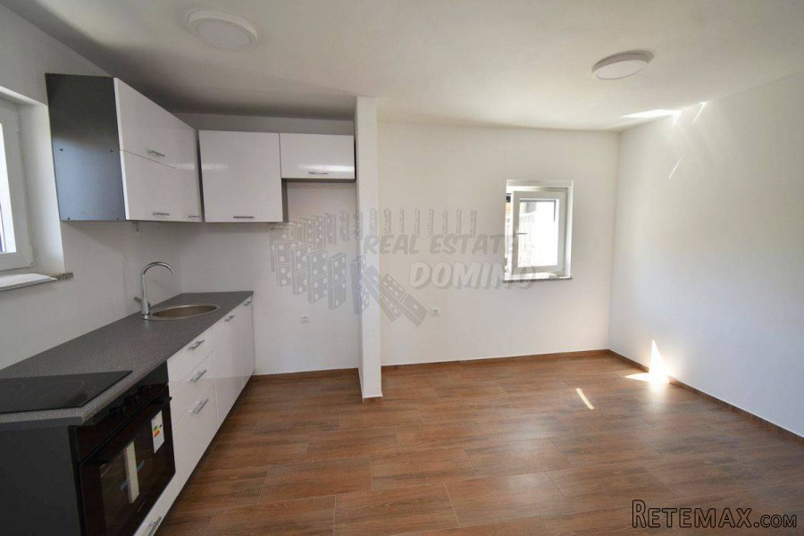 Apartman s pogledom na more! okolica grada Krka! - 10