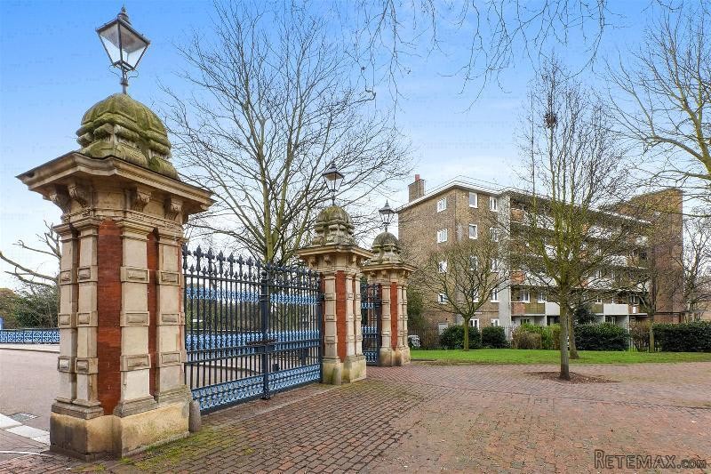 Property - London - For Sale