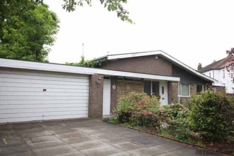 5 bedroom, Detached Bungalow house for..