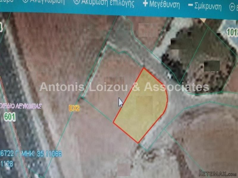 604m2 Building Plot in Latsia