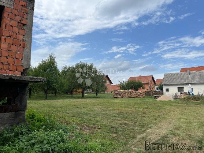 GRAĐEVINSKO ZEMLJIŠTE S UCRTANIM OBJEKTOM-JASIKOVAC - 3
