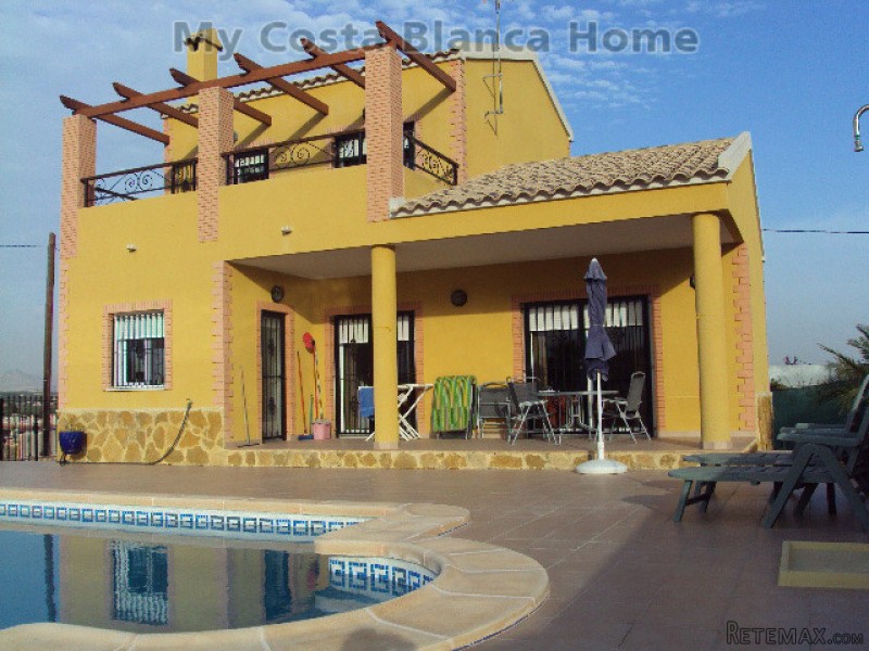 Well Presented Villa For Sale In..