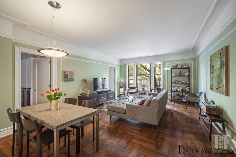 2 bedroom Apartment For Sale: 136 WEST..