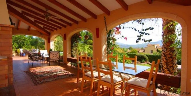 5 Bedroom 3 Bathroom Villa in Javea.