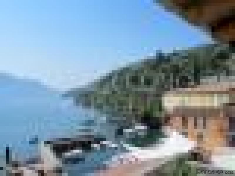 Hotel/guest House For Sale In Lakefront..