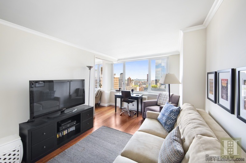 3 bedroom Apartment For Sale: THE.. - 2