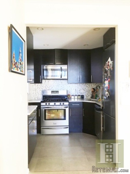 1 bedroom Apartment For Sale: 236 EAST.. - 2