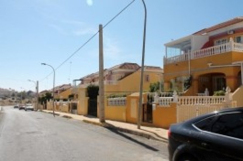 2 Bedrooms Terraced House For Sale - 2