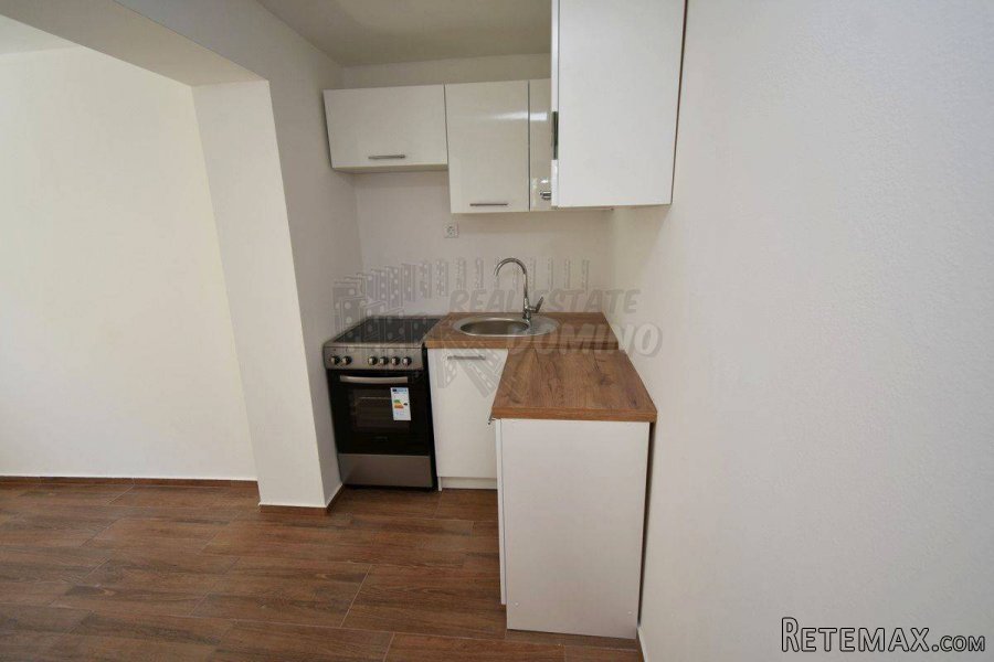 Apartman u prizemlju zgrade-adaptirano!! - 8