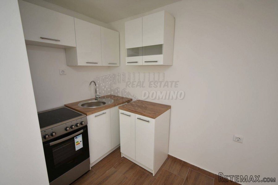 Apartman u prizemlju zgrade-adaptirano!! - 9