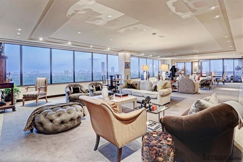 3 bedroom Flat For Sale: 101 Westcott..