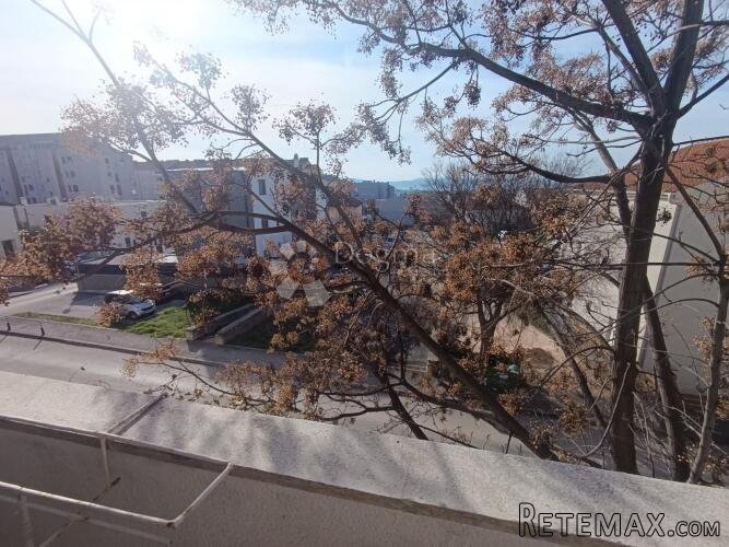 ZADAR - BILI BRIG - 1. KAT - STAN S DVIJE SPAVAĆE SOBE I PO - 2