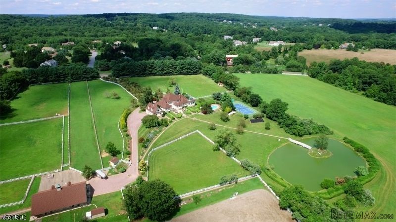 7 bedroom Detached House For Sale: 90..