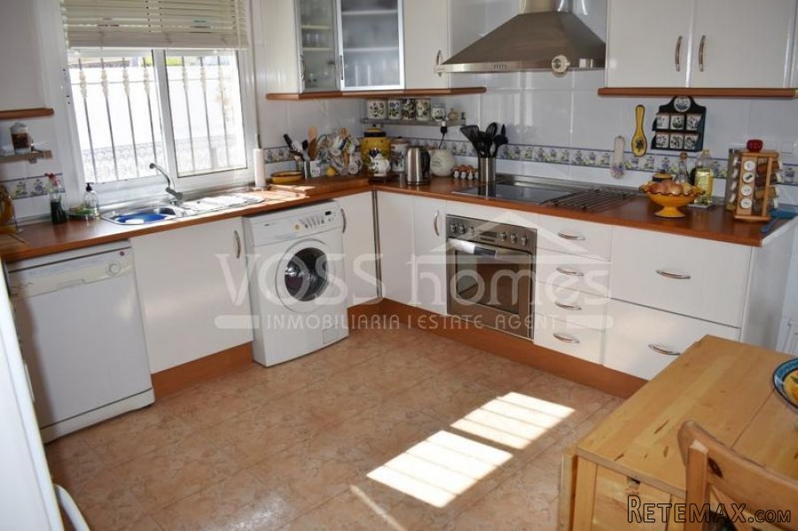 EXCLUSIVE TO VOSS HOMES - An immaculately presented, 3.. - 3