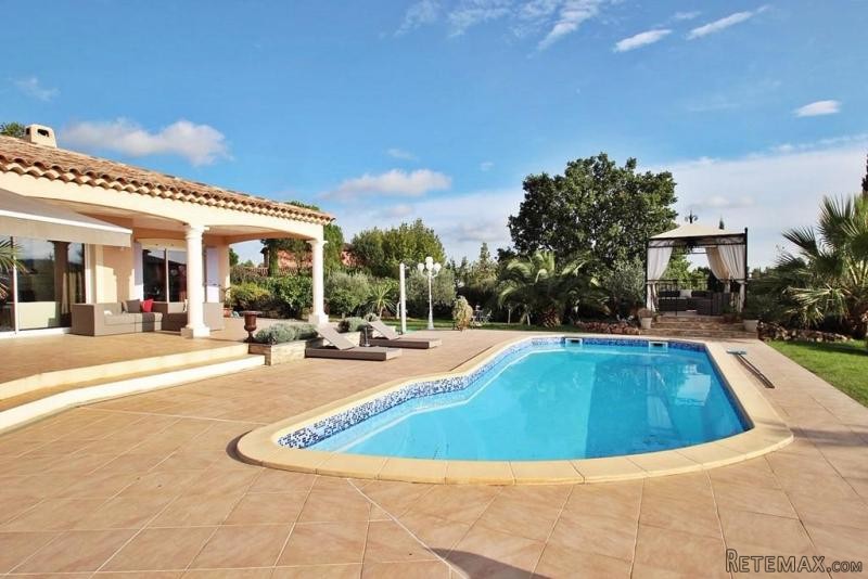 4 Bedroom Villa For Sale In.. - 2