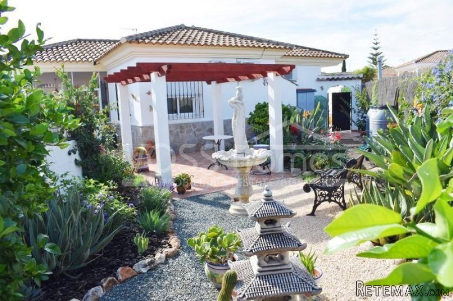EXCLUSIVE TO VOSS HOMES - An immaculately presented, 3.. - 5