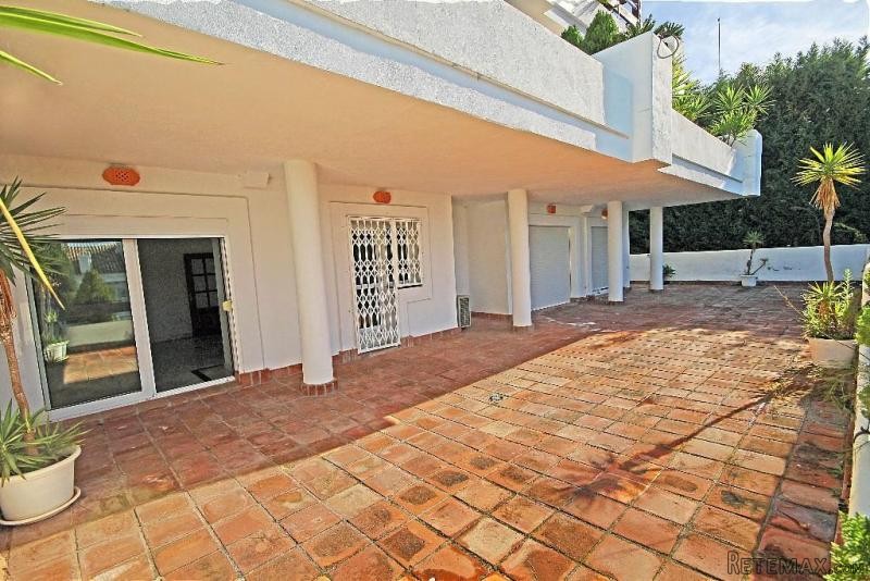 2 bedroom apartment for sale - 2