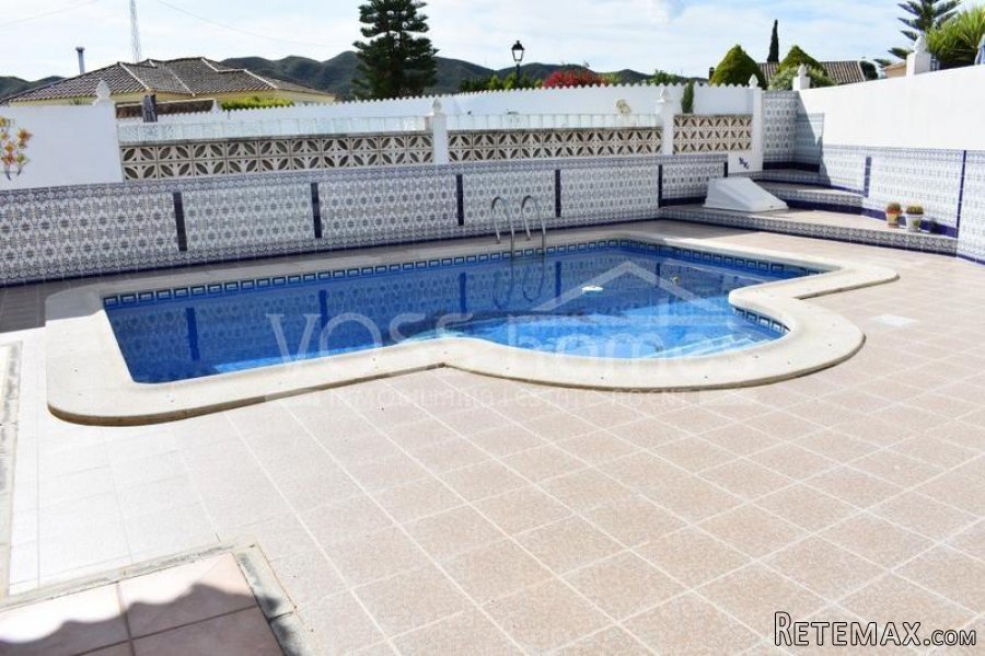 EXCLUSIVE TO VOSS HOMES - An immaculately presented, 3.. - 7