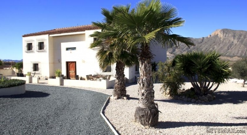 Luxury Villa For Sale In Hondon De Los..