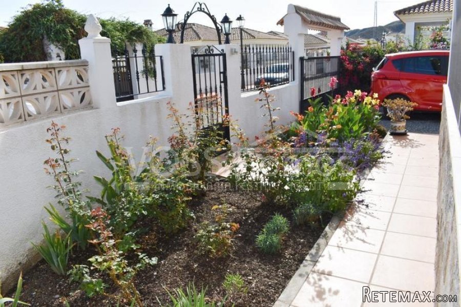 EXCLUSIVE TO VOSS HOMES - An immaculately presented, 3.. - 9