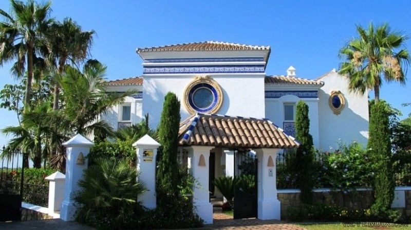 5 Bedrooms - Villas - Malaga - For Sale