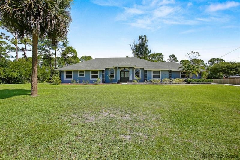 6 bedroom Residence For Sale: West Palm..