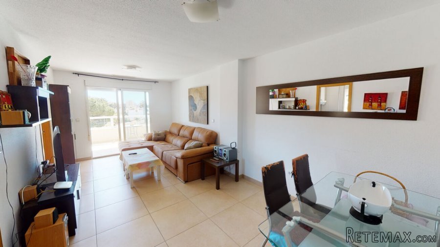 Apartamento en primera planta con piscina comunitaria.. - 4