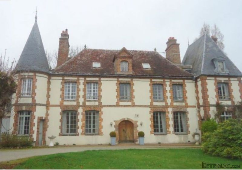 Chateau For Sale, Delightful Location