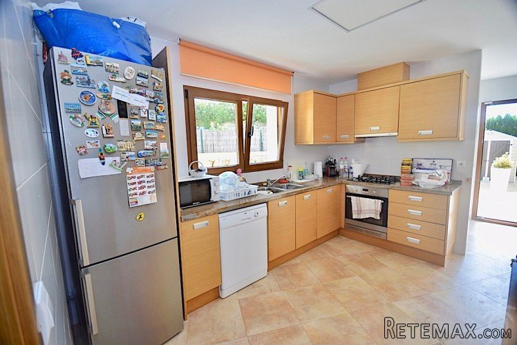 Modern contemporary style one level 3 bedroom villa built.. - 6