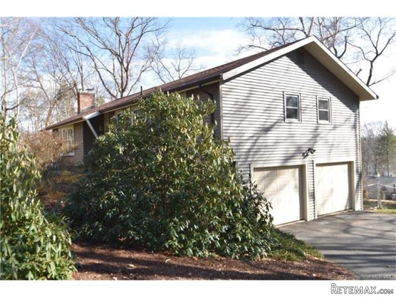 4 Bedrooms - Raised Ranch - CT - For.. - 2