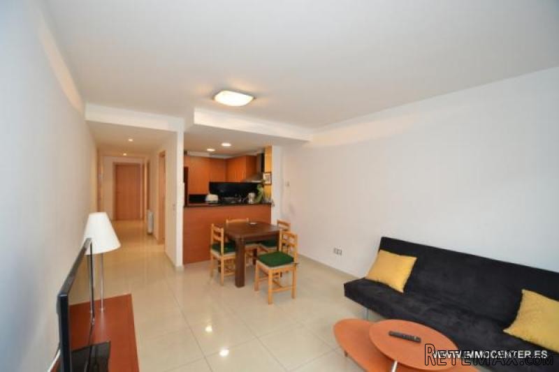 ROSES: Beautiful apartment located just..