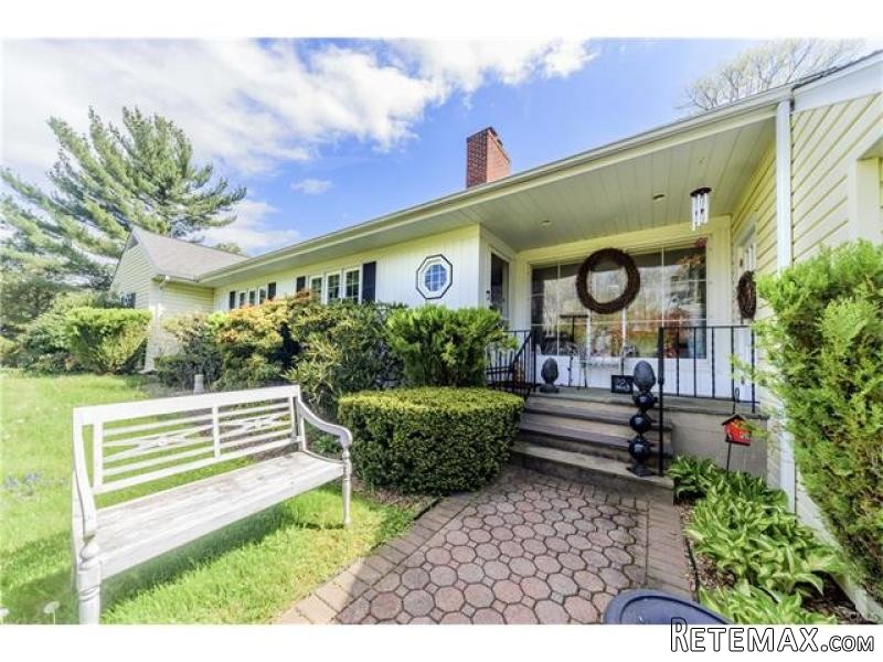 3 bedroom House For Sale: 90 WEED.. - 2