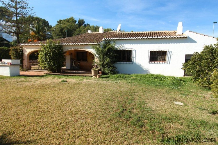 Traditional Mediterranean house for sale in the prestigious.. - 2