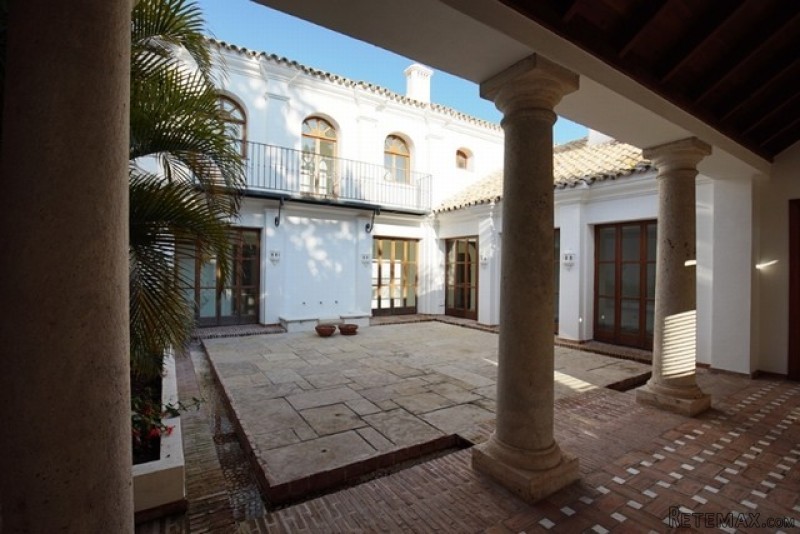 5 Bedrooms - Villa - Malaga - For Sale - 2