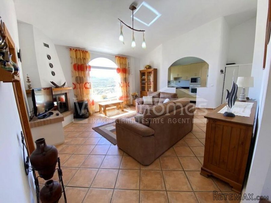 NEW & EXCLUSIVE TO VOSS HOMES - A large, light & airy 3.. - 3
