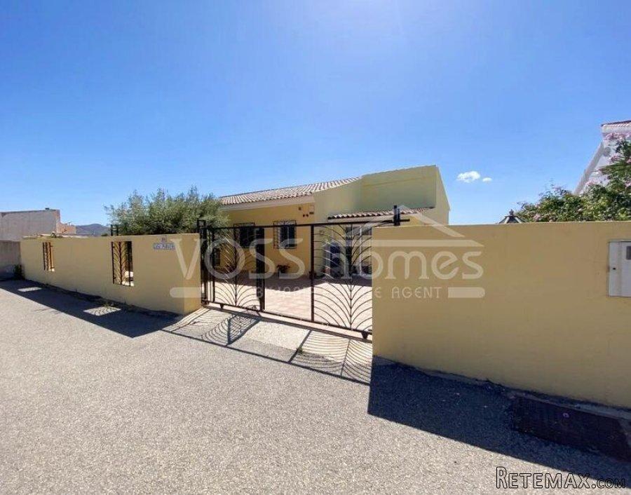 NEW & EXCLUSIVE TO VOSS HOMES - A large, light & airy 3.. - 5