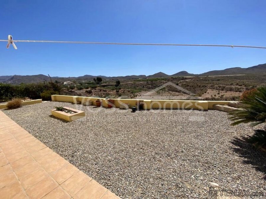 NEW & EXCLUSIVE TO VOSS HOMES - A large, light & airy 3.. - 7