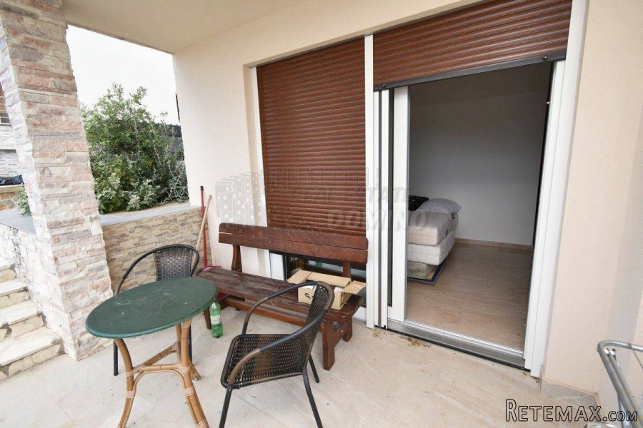 Apartman s okućnicom, Njivice!! - 9