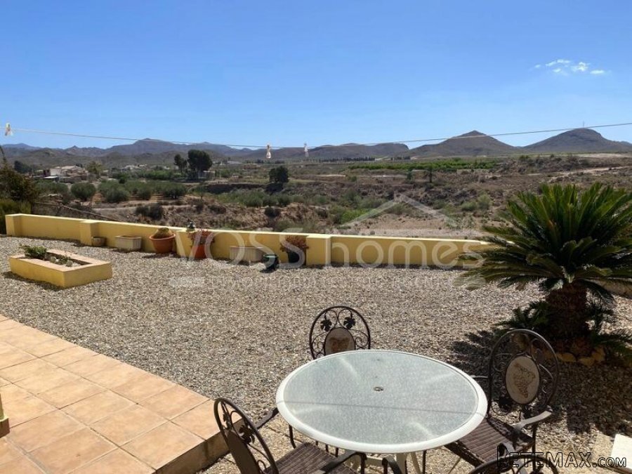 NEW & EXCLUSIVE TO VOSS HOMES - A large, light & airy 3.. - 10
